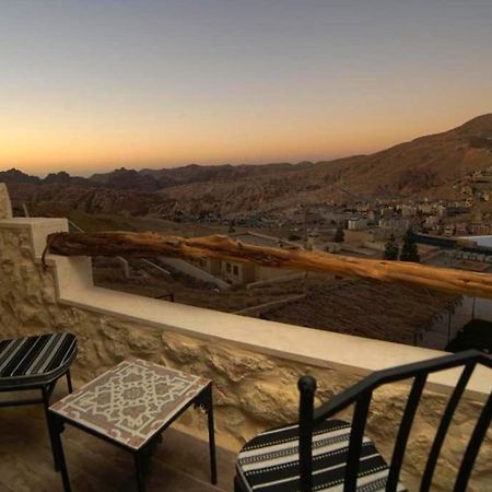 Infinity Lodge Wadi Musa Exteriör bild