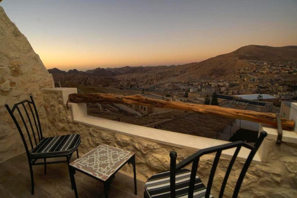 Infinity Lodge Wadi Musa Exteriör bild